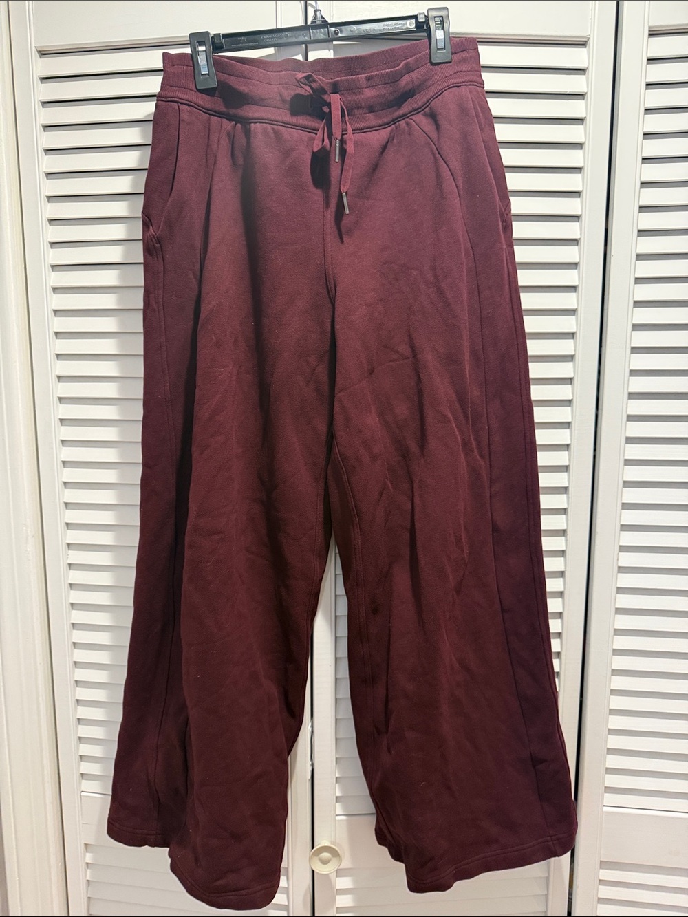 Lululemon - scuba wide leg pants - size L